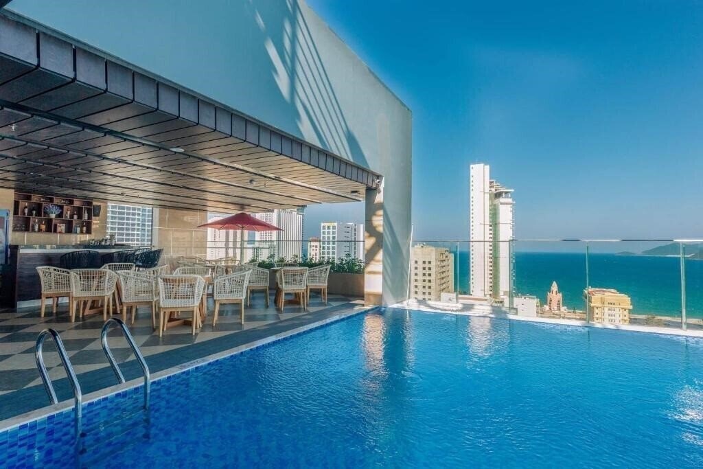 Изображение LeMore Hotel Nha Trang 4*