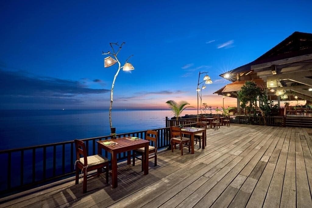 Фотография Green Bay Phu Quoc Resort & SPA (ex. Green Bay Resort) 4*