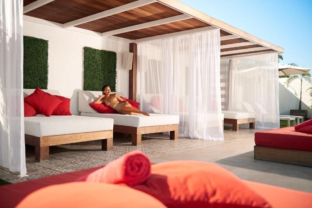 Fotografie S Hotel Kingston 4*