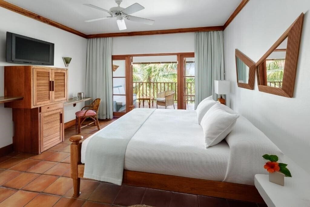 Fotografii Couples Swept Away Beach 4*