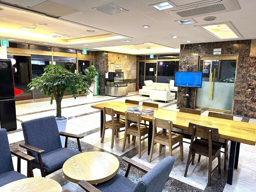 Imaginea Airport Hotel June 3*