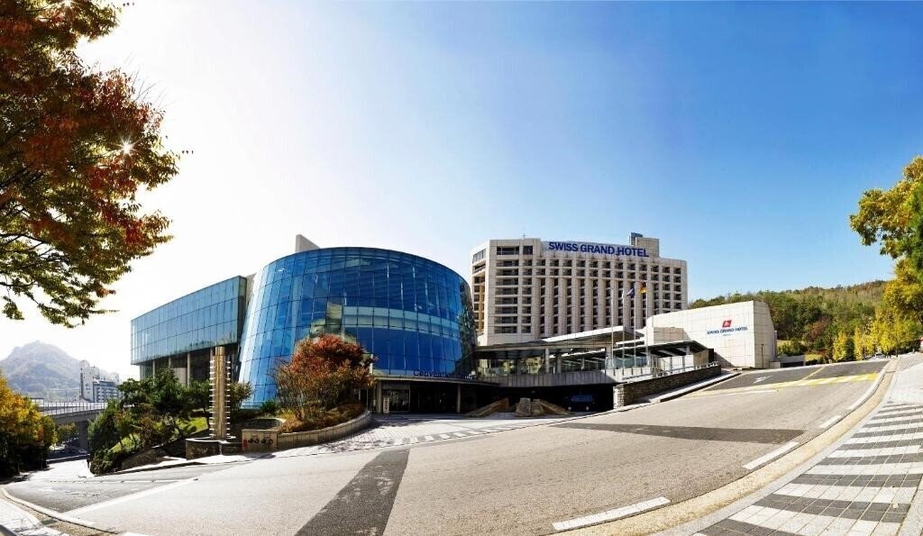 Imaginea Grand Hilton Hotel Seoul 5*