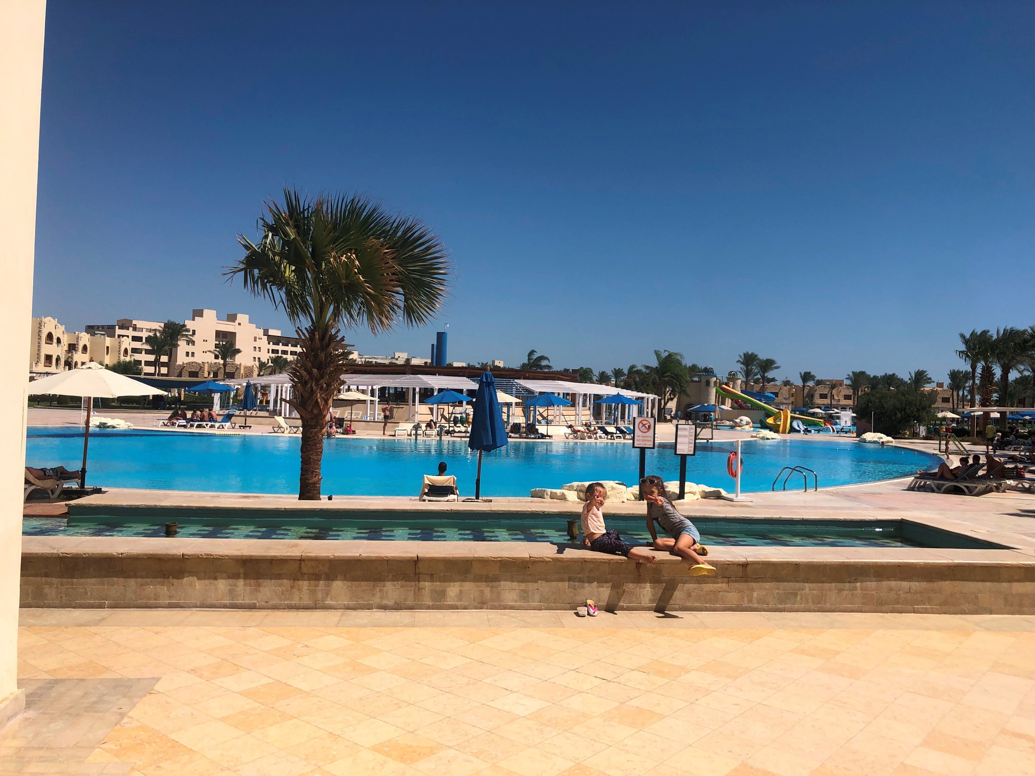 Royal lagoons aqua park хургада. Египет лагуна хургада. Royal lagoon 5 хургада. Royal lagoons aqua park хургада. Роял лагуна аквапарк резорт хургада 5.