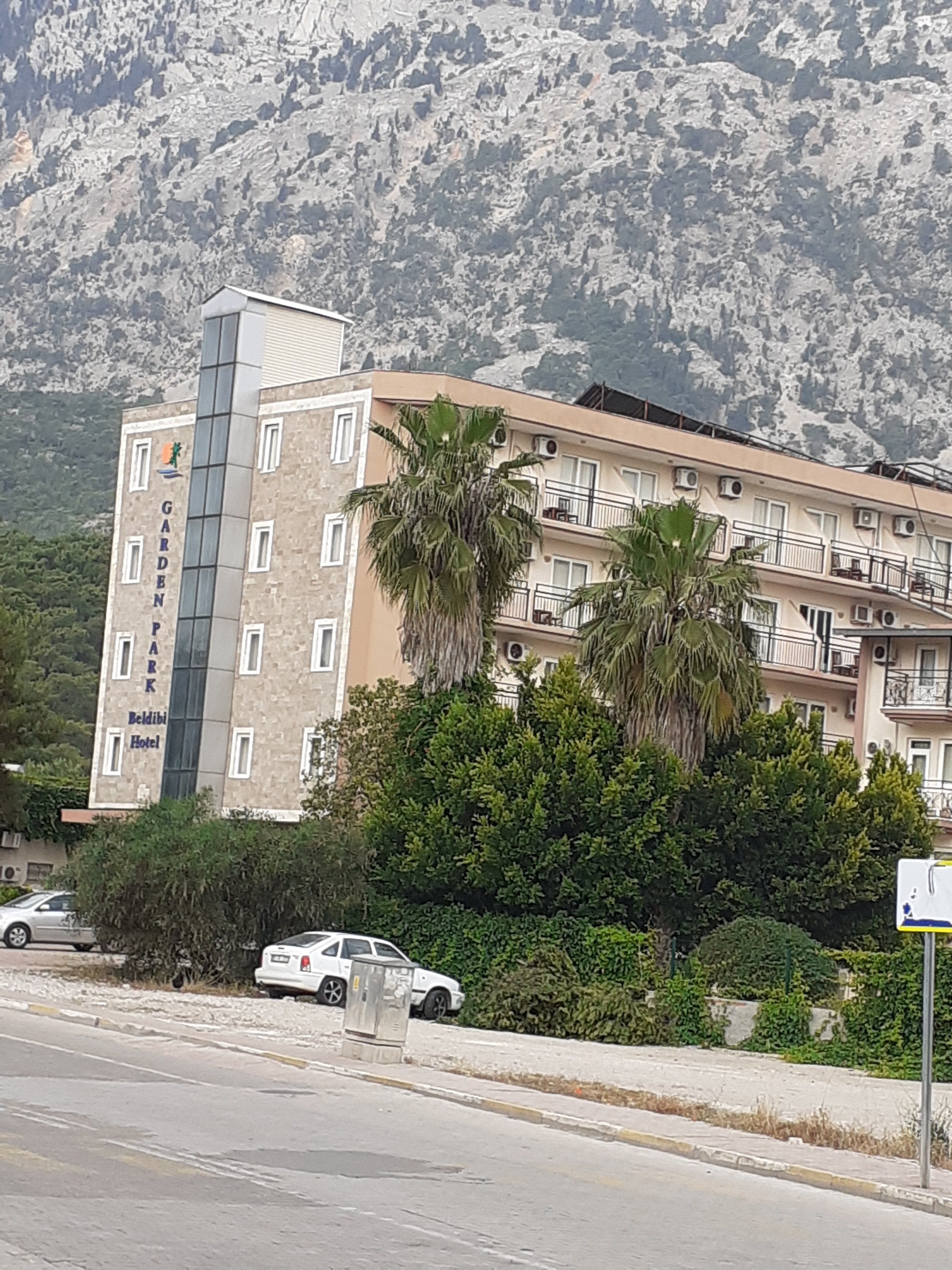 Garden park beldibi hotel 4. Aybel inn hotel 3. Garden park 4 бельдиби. Larissa park) 3*. Миллениум кемер отель турция.